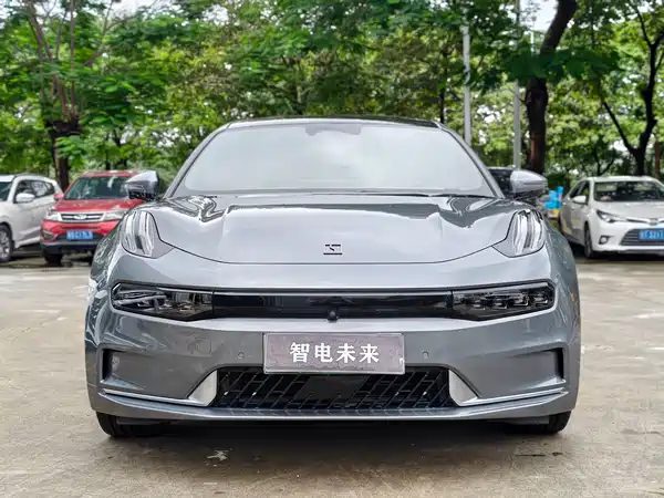 Zeekr 001 2022