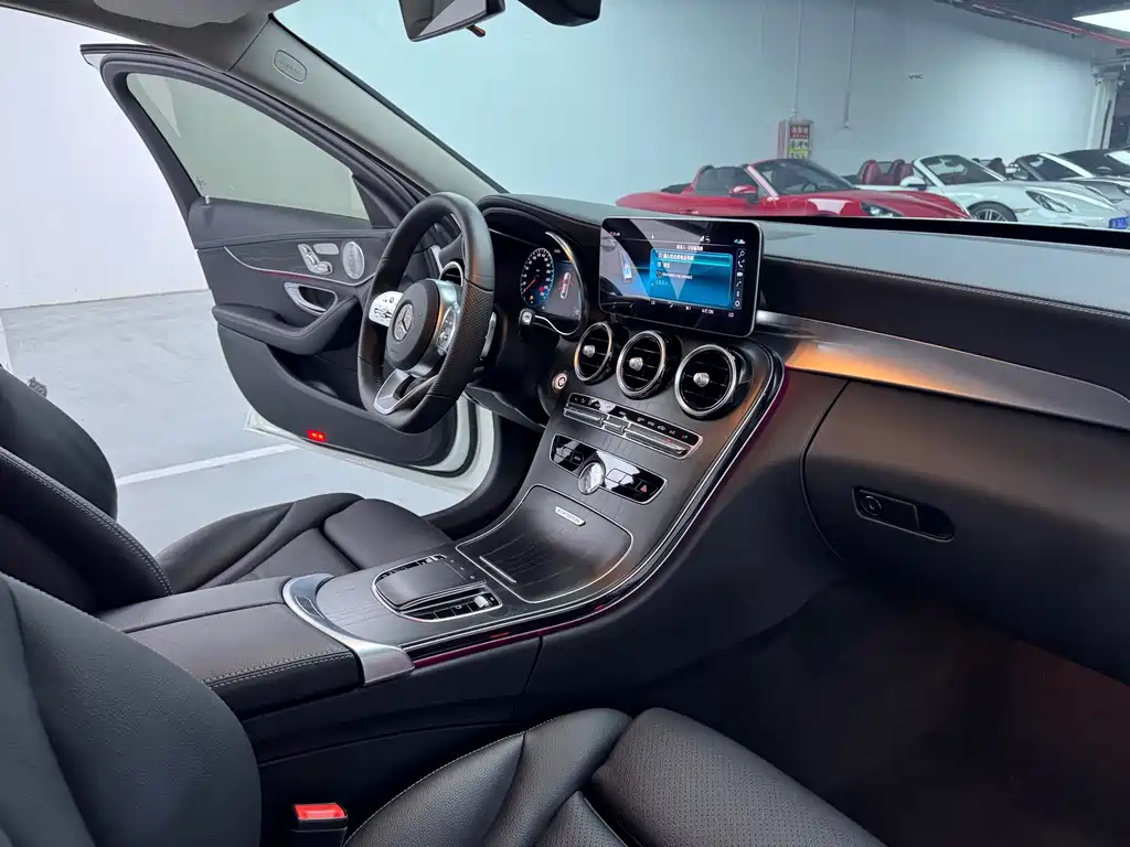 Mercedes-Benz C-Class 2021 — фото 17