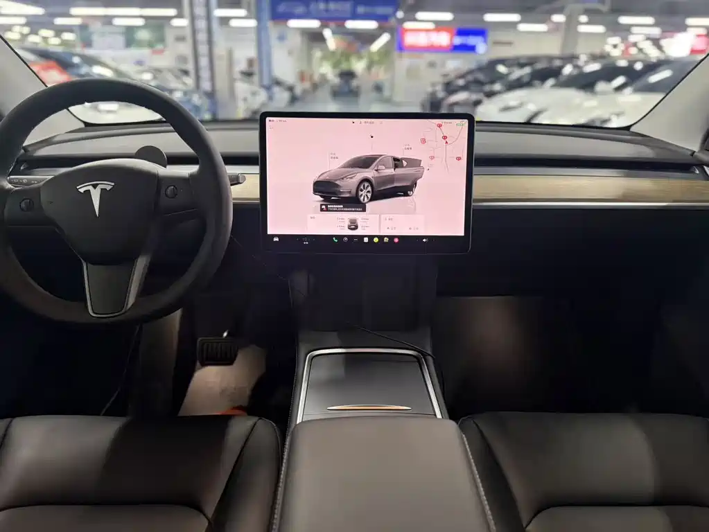 Tesla Model Y 2022 — фото 13