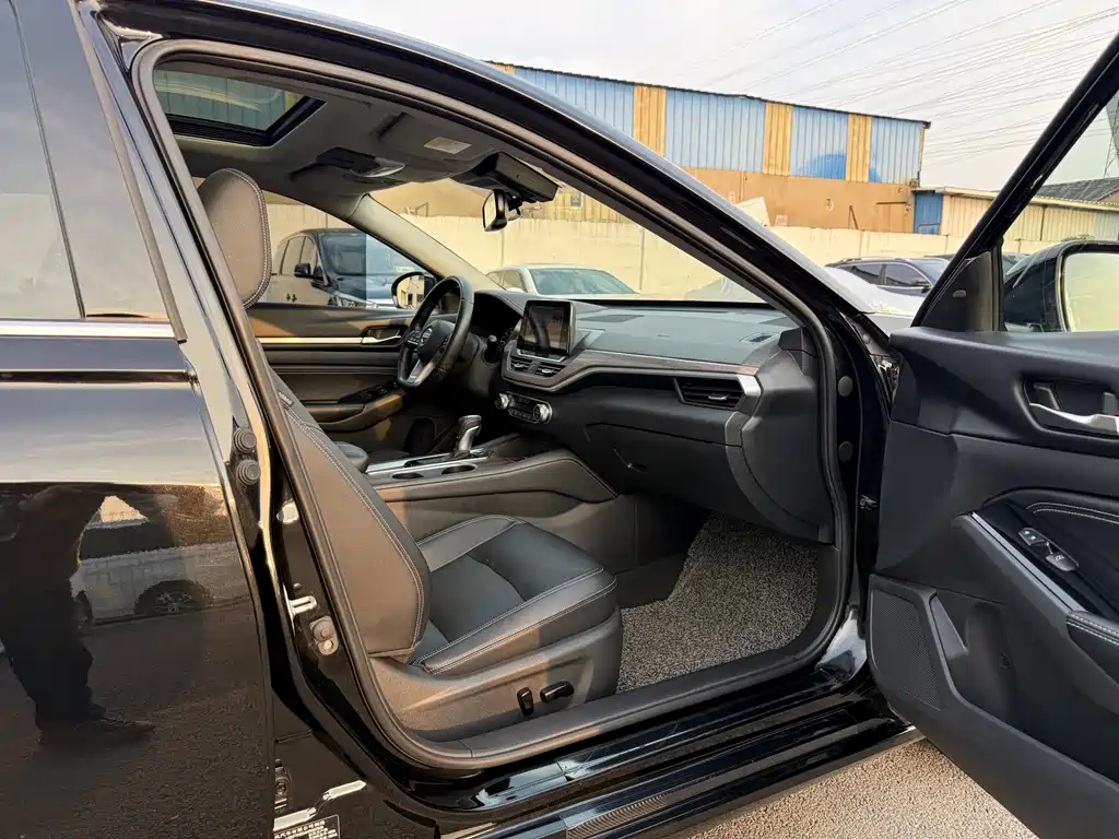 Nissan Teana 2022 — фото 13
