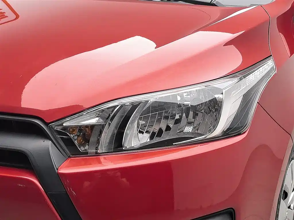 Toyota Yaris L 2015 — фото 7