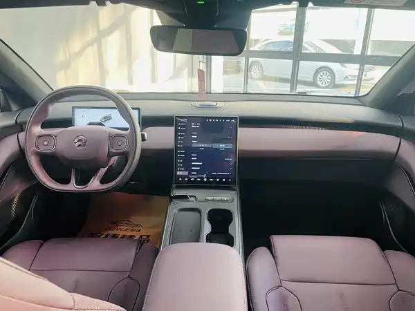 NIO ET5T 2024