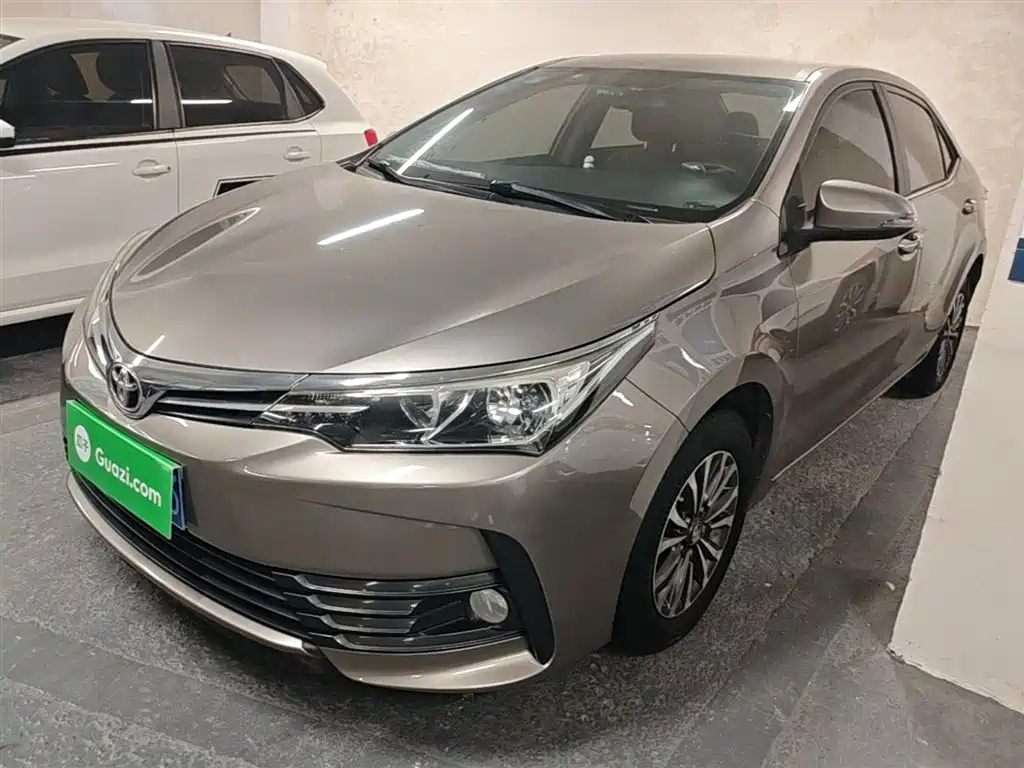 Toyota Corolla 2019 — фото 1