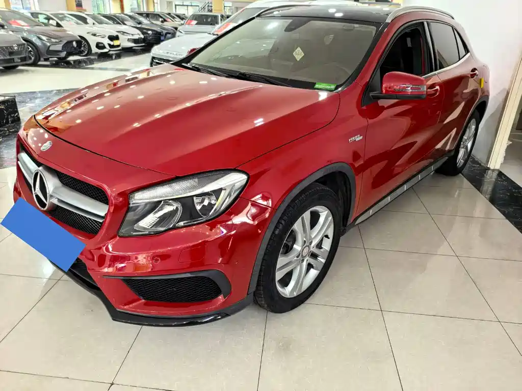 Mercedes-Benz GLA 2016 — фото 1