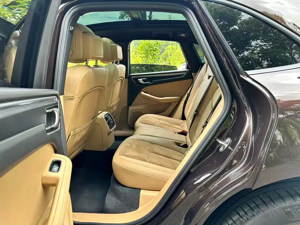 Porsche Macan 2016 — фото 8