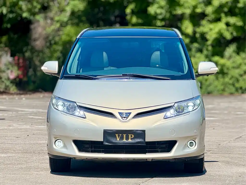 Toyota Previa 2014 — фото 2