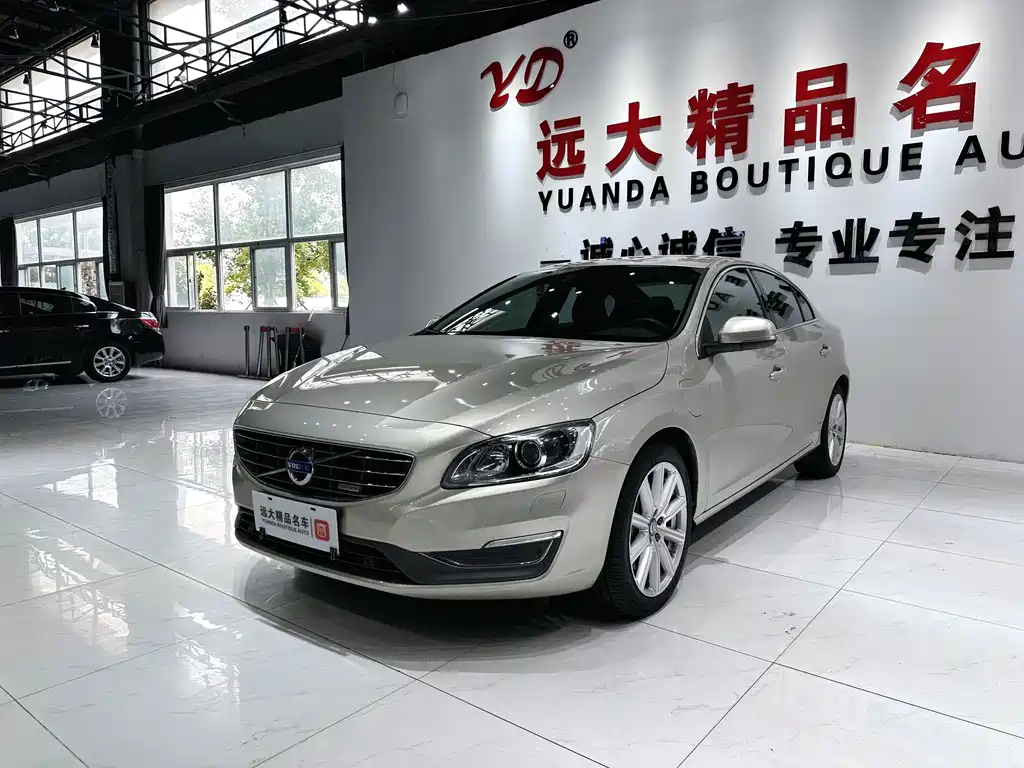 Volvo S60 Plug-In Hybrid 2016