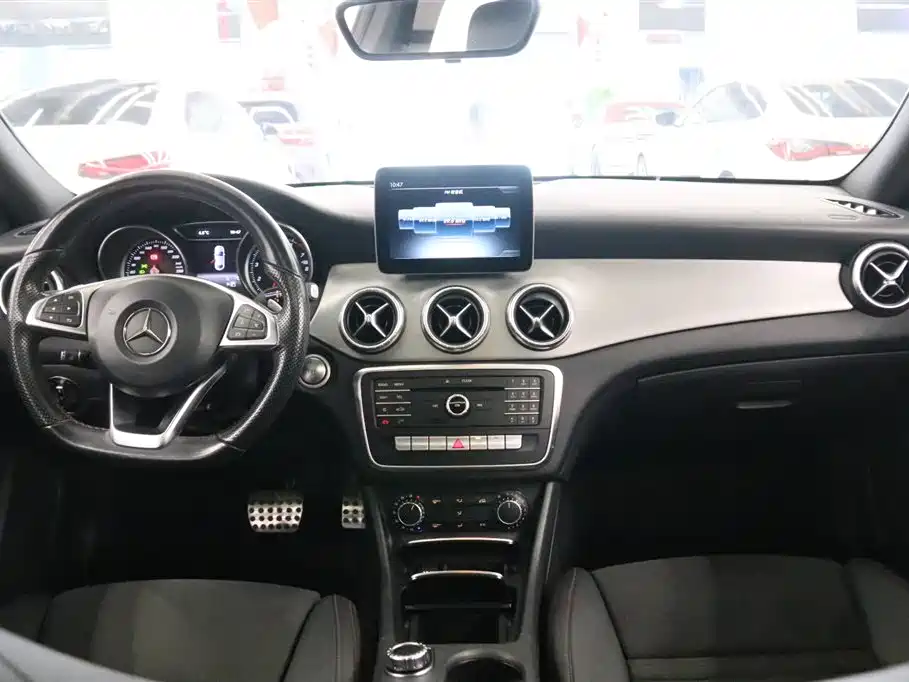 Mercedes-Benz CLA 2017 — фото 5