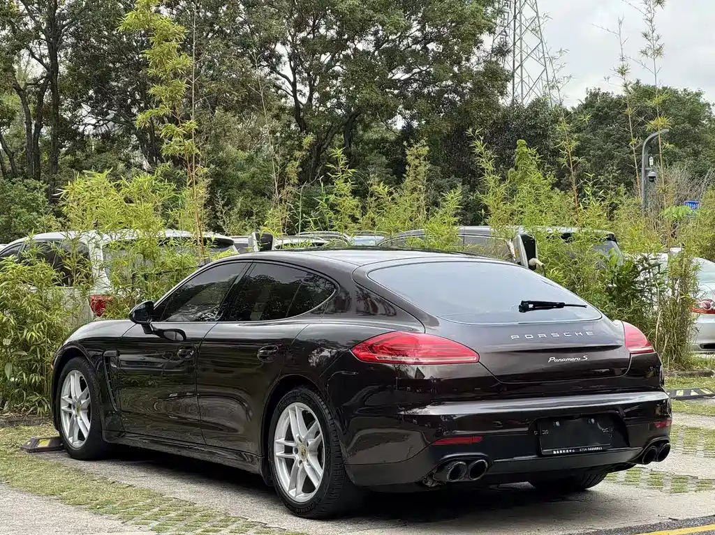 Porsche Panamera 2016 — фото 14