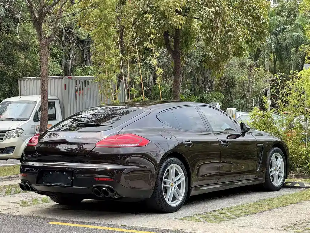 Porsche Panamera 2016 — фото 12