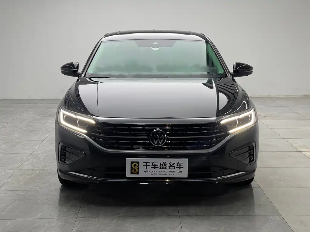 Volkswagen Passat 2022