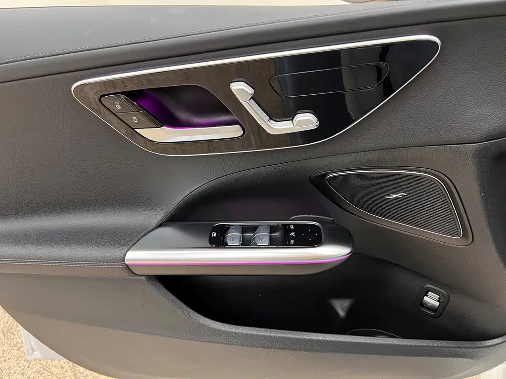 Mercedes-Benz C-Class 2022 — фото 12