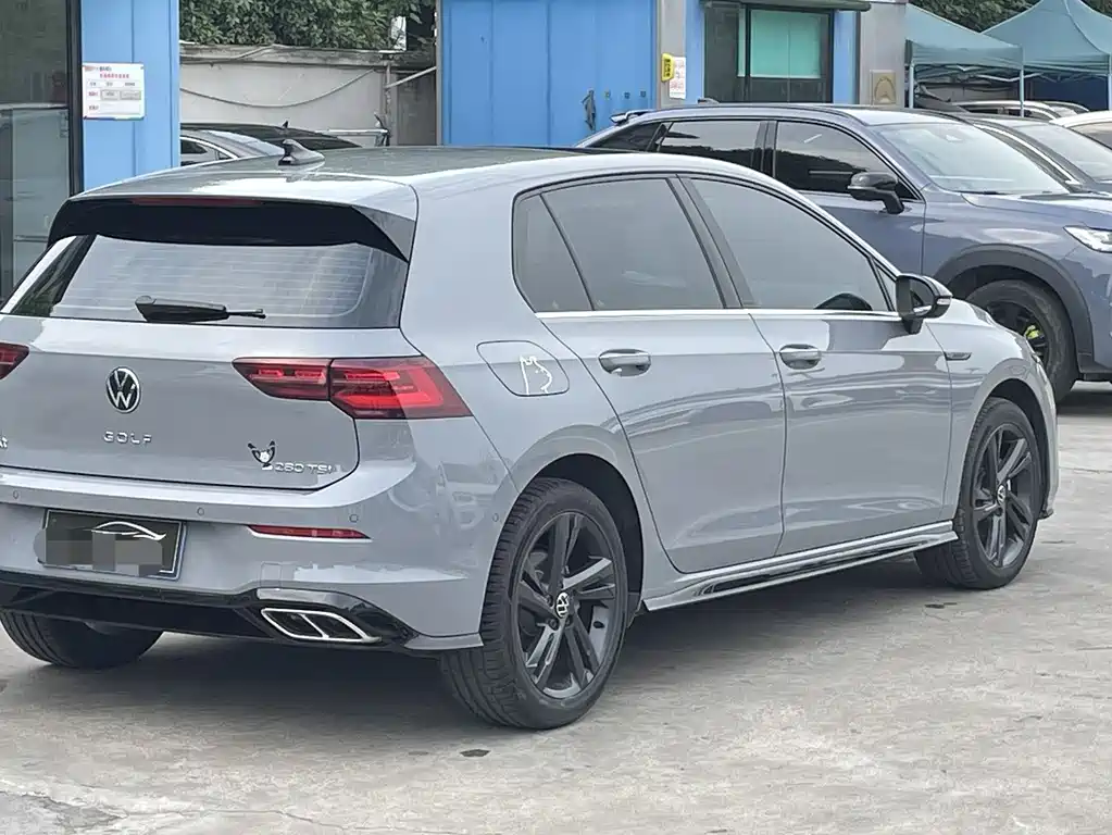 Volkswagen Golf 2023