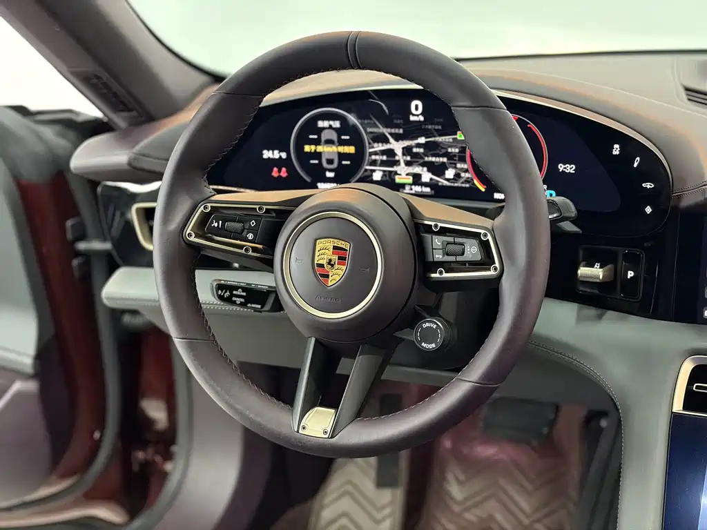 Porsche Taycan 2021 — фото 3