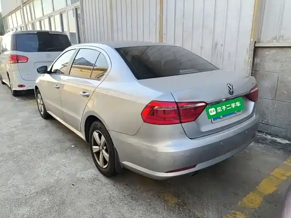 Volkswagen Lavida 2015