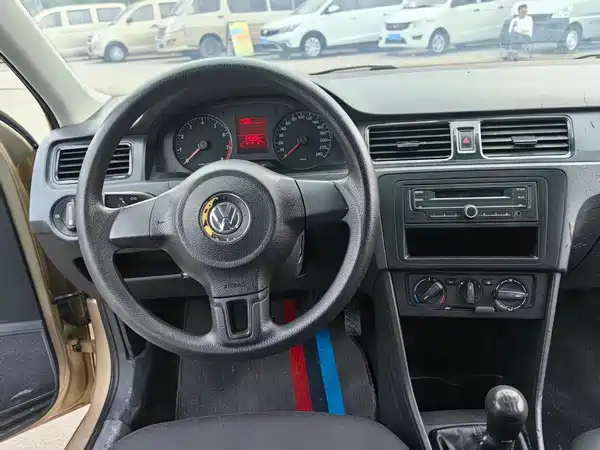 Volkswagen Santana 2013