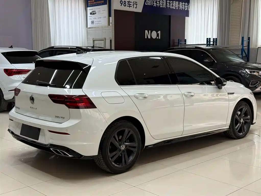 Volkswagen Golf 2022