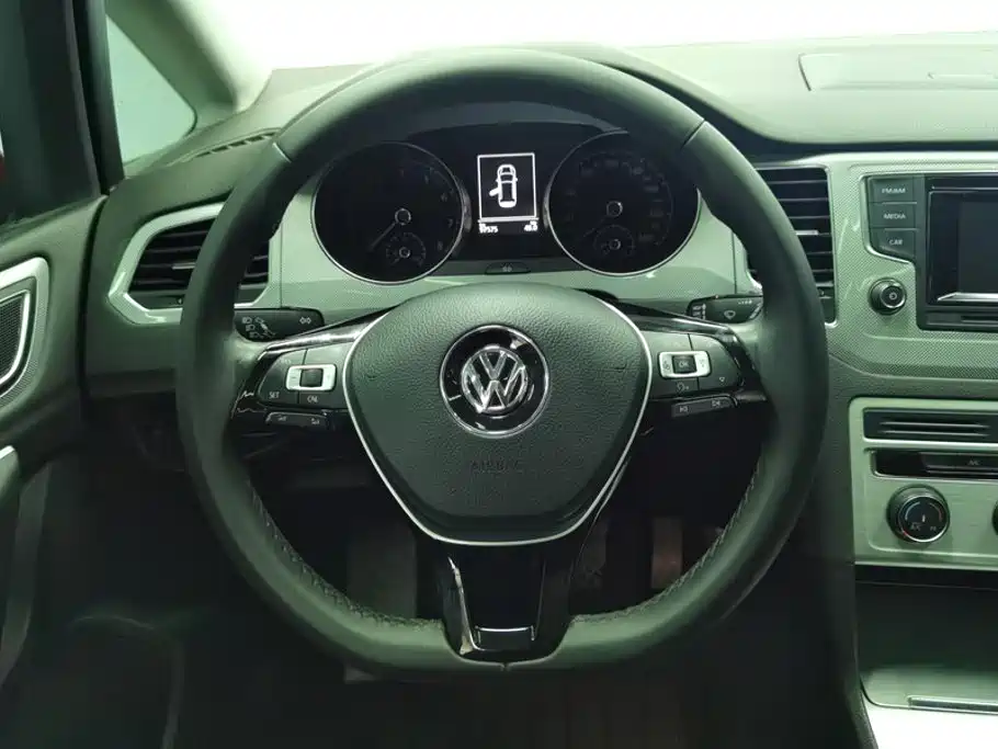 Volkswagen Golf Jialu 2016 — фото 15