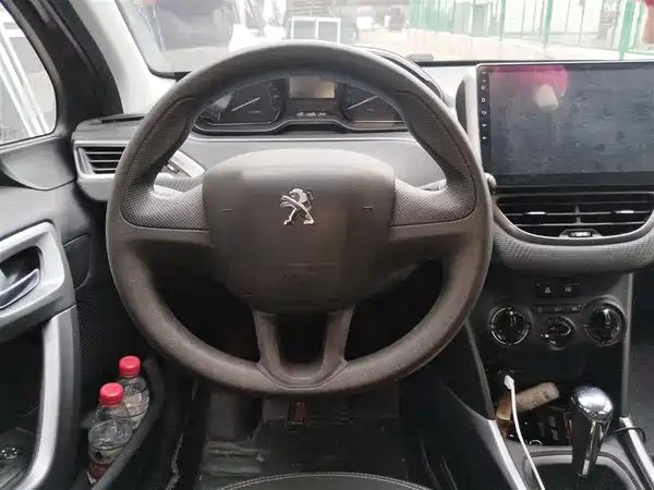 Peugeot 2008 2014
