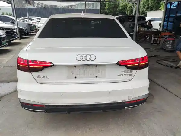 Audi A4L 2024