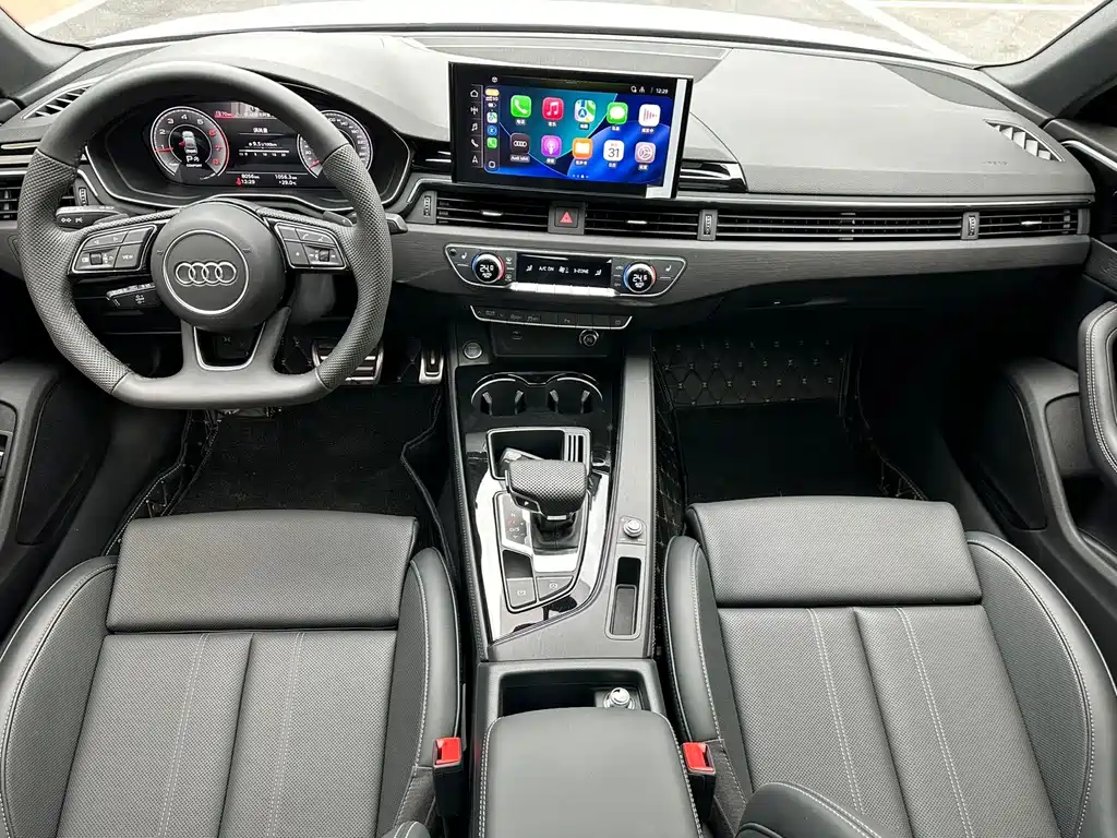 Audi A4L 2025