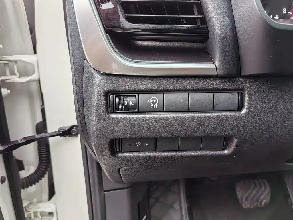Nissan X-Trail 2023 — фото 20