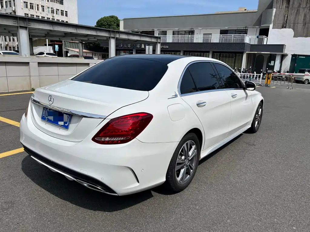 Mercedes-Benz C-Class 2016 — фото 11