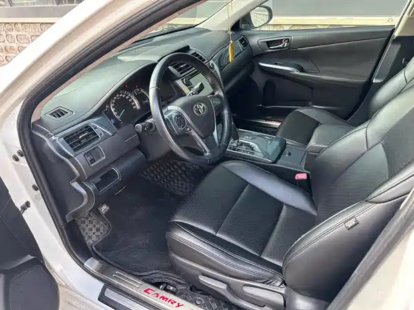 Toyota Camry 2014