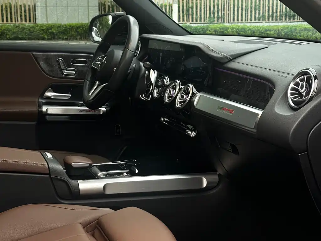 Mercedes-Benz GLB 2021 — фото 16