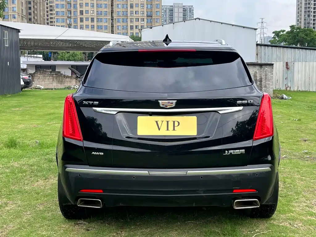 Cadillac XT5 2018 — фото 13