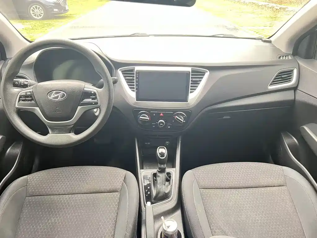 Hyundai Verna 2020 — фото 14