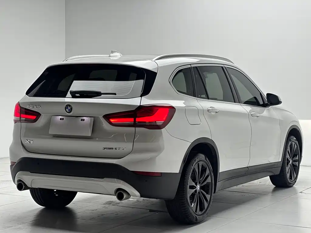 BMW X1 2021 — фото 9