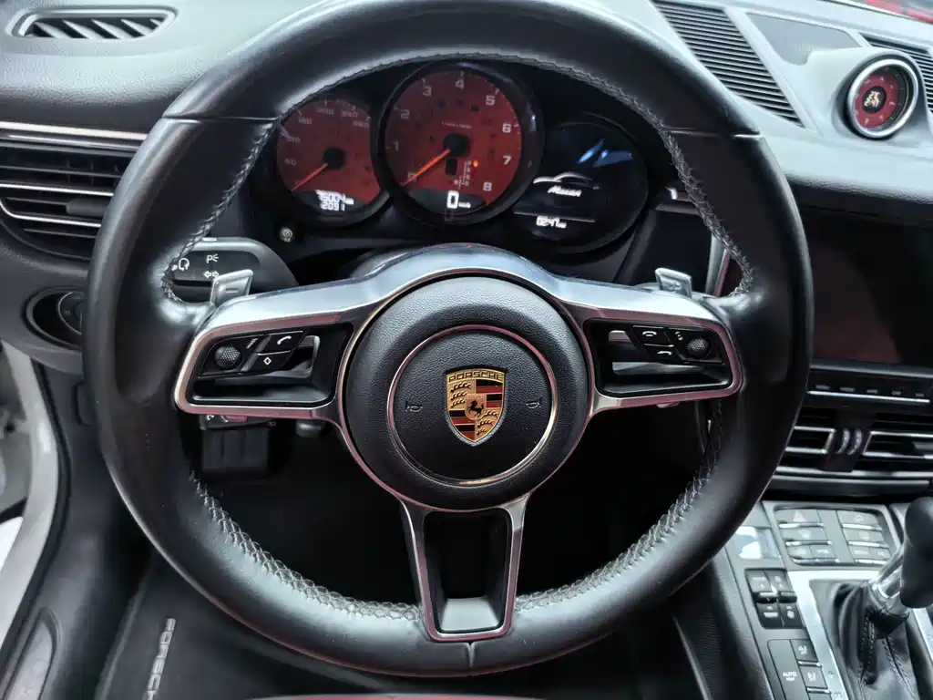 Porsche Macan 2019 — фото 7