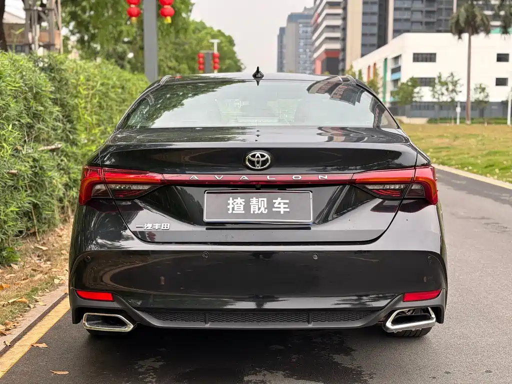 Toyota Avalon 2023 — фото 19