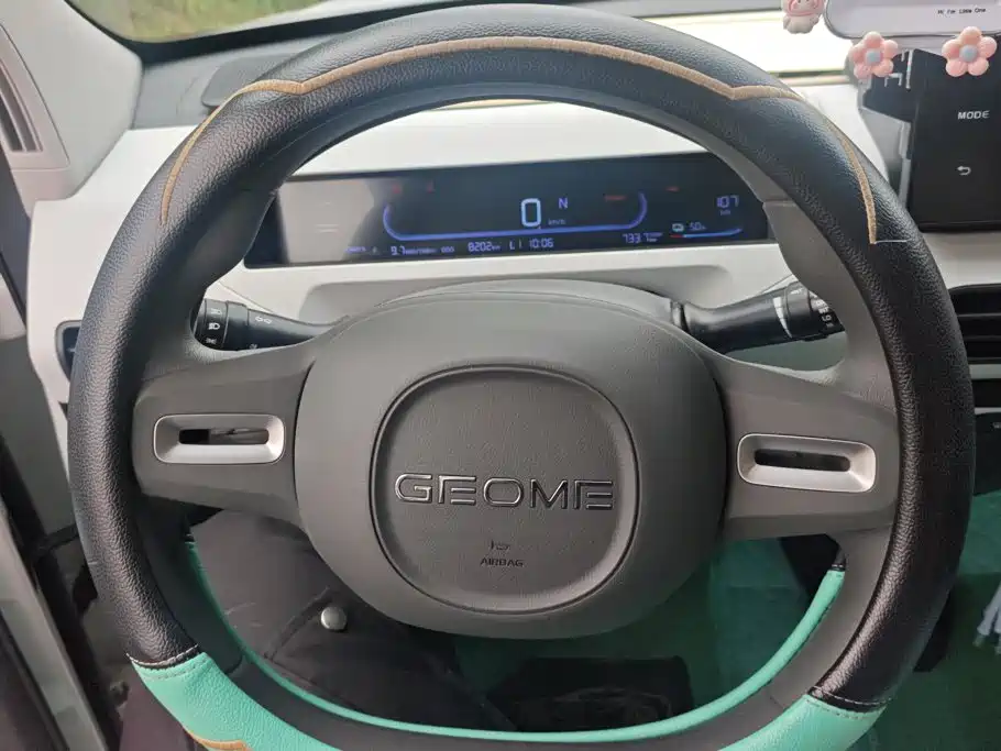 Geely Galaxy Panda 2025 — фото 15