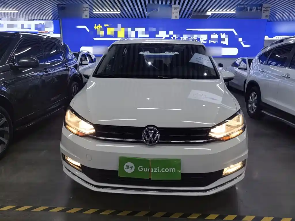 Volkswagen Touran 2016