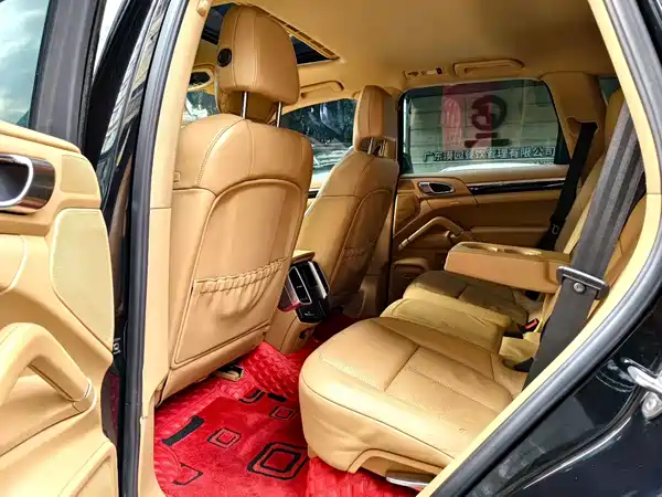 Porsche Cayenne 2012