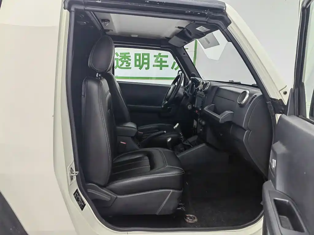 BAIC BJ40 2015 — фото 23