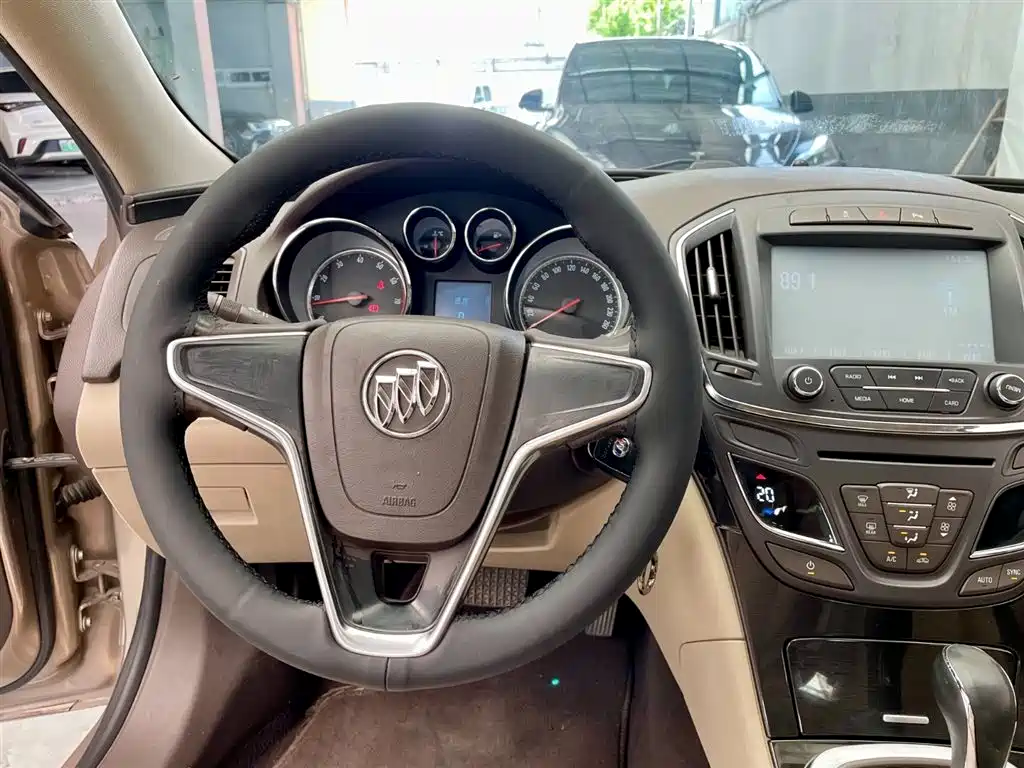 Buick Regal 2014 — фото 12