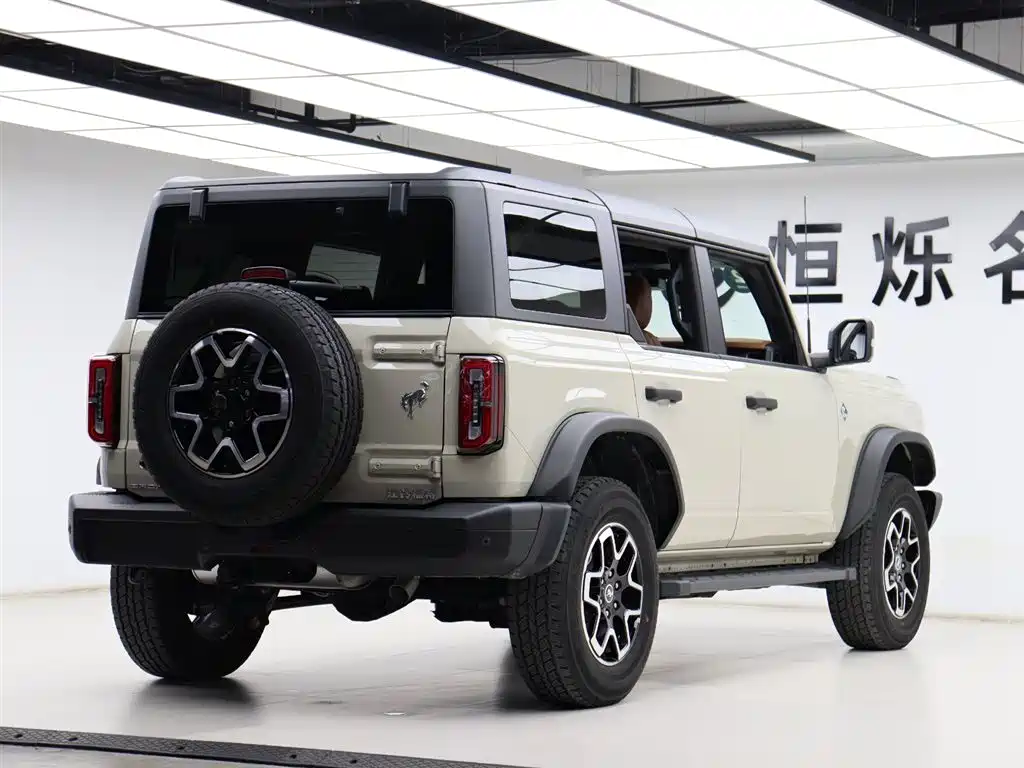 Ford Bronco 2025 — фото 27
