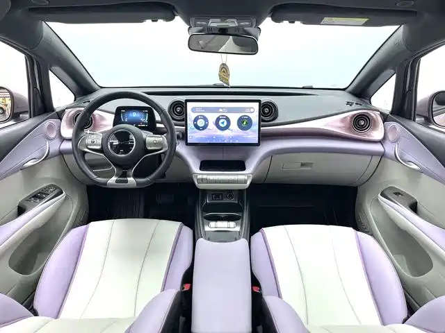 BYD Dolphin 2022 — фото 8