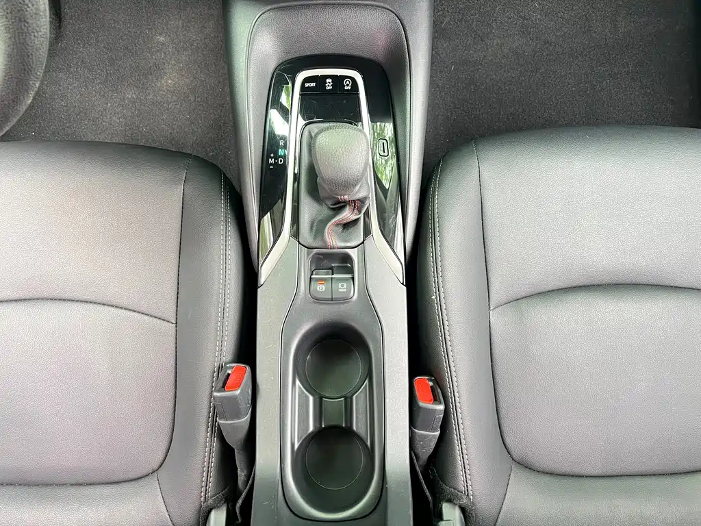 Toyota Corolla 2022 — фото 12