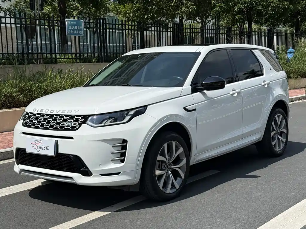 Land Rover Discovery Sport 2025 — фото 1