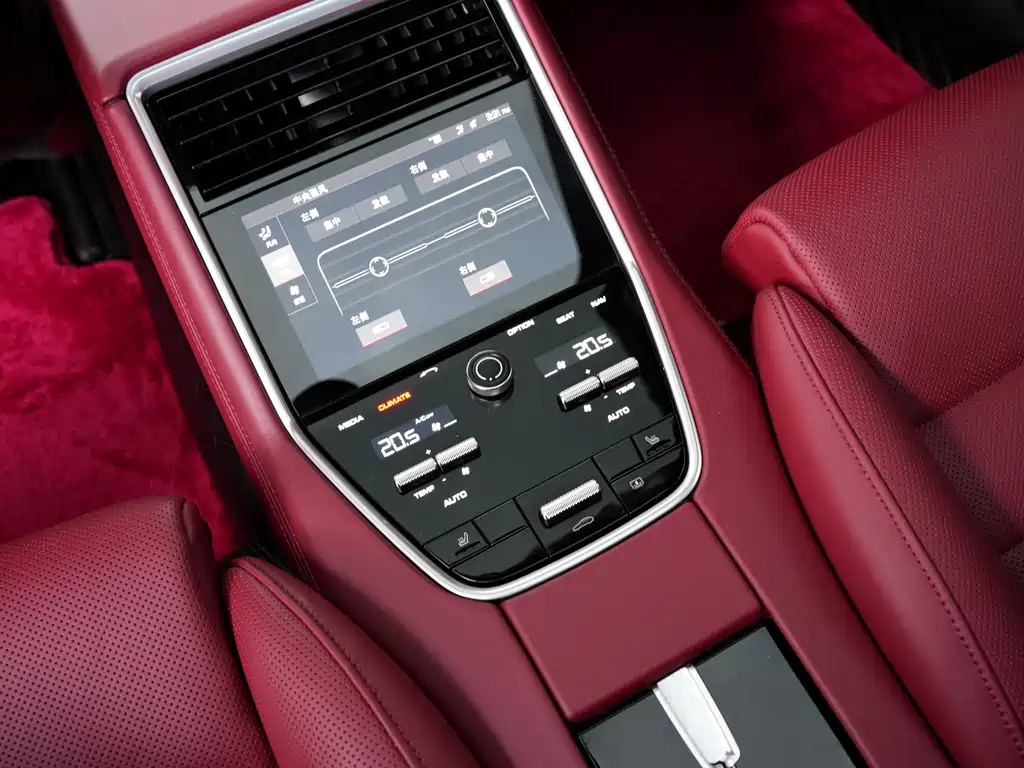 Porsche Panamera 2019 — фото 15