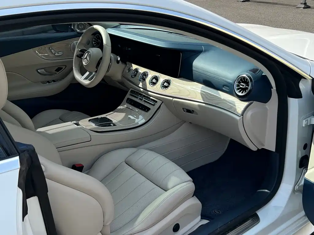 Mercedes-Benz E-Class 2021 — фото 6