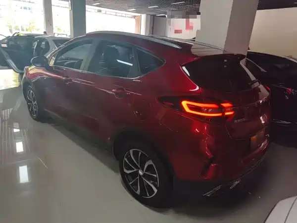 Geely Emgrand GS 2021