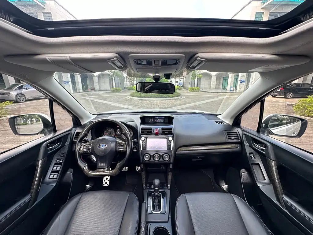 Subaru Forester 2014 — фото 6