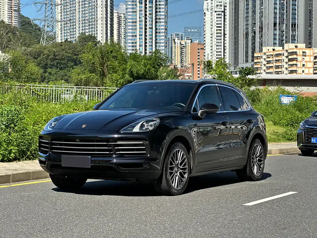 Porsche Cayenne 2022 — фото 2