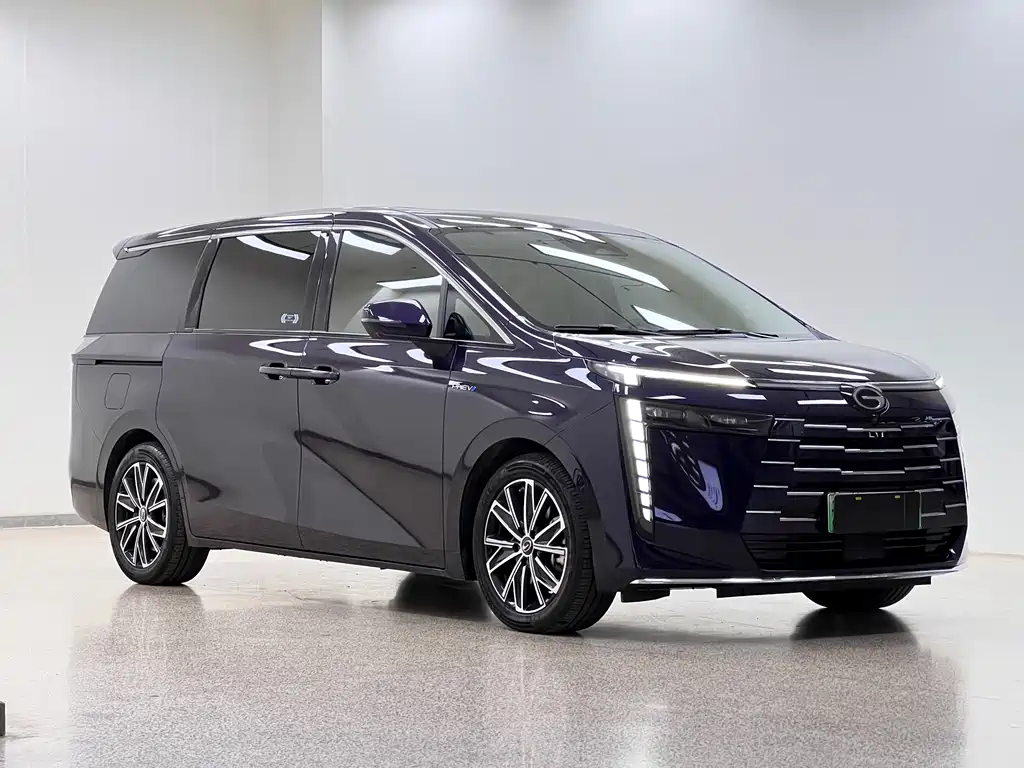 GAC Motor E8 PHEV 2023 — фото 3