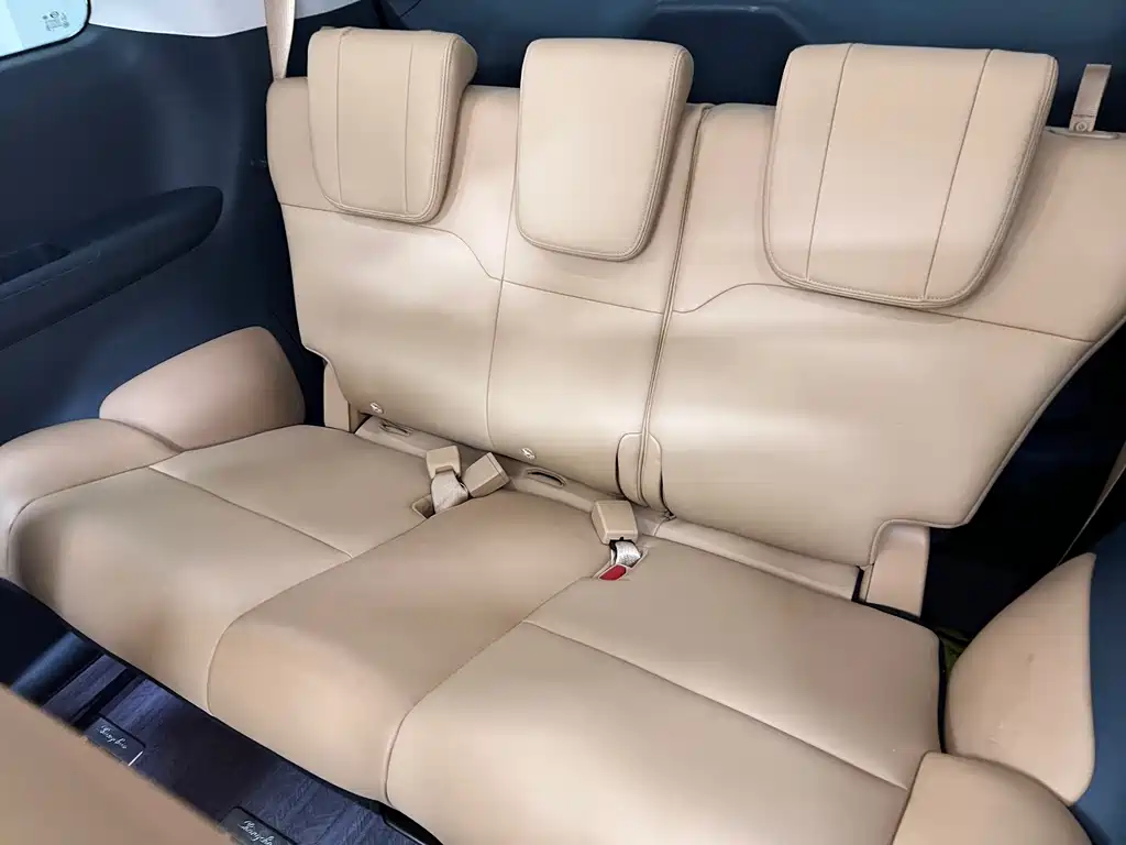 GAC Motor E8 PHEV 2023 — фото 18
